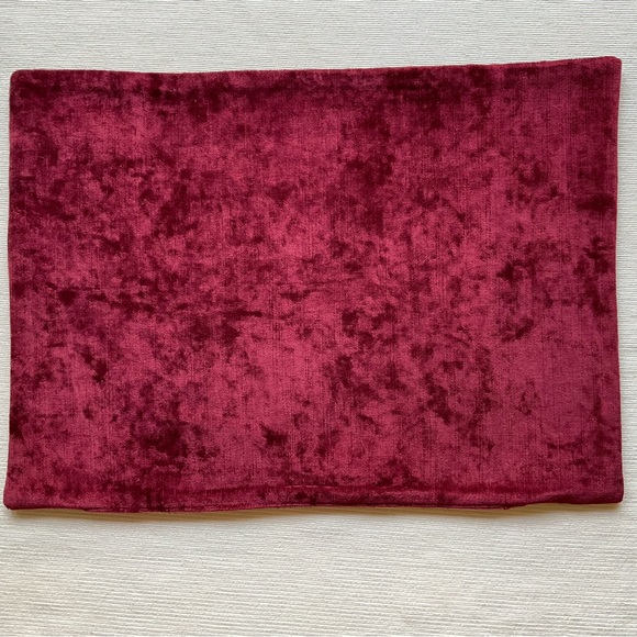 Custom FANCY Accent Pillow  20” X 14” - Picture 4 of 5